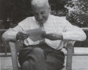 MisesReading-300x273