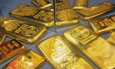 UBS_gold_bars_with_mirrors